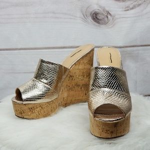 Gold wedges by Express